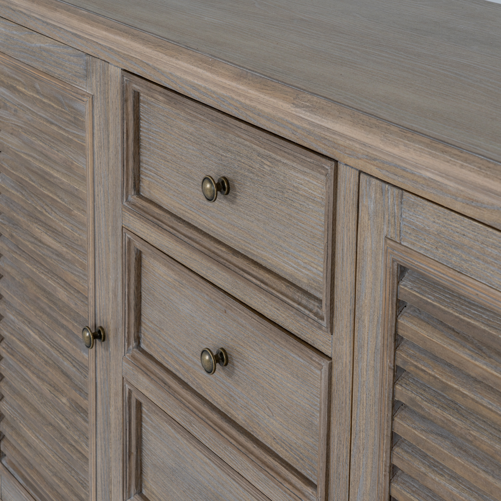 picture showing close-up detail of the door and drawers of the dresser